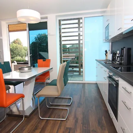 Mit Aussensauna In *